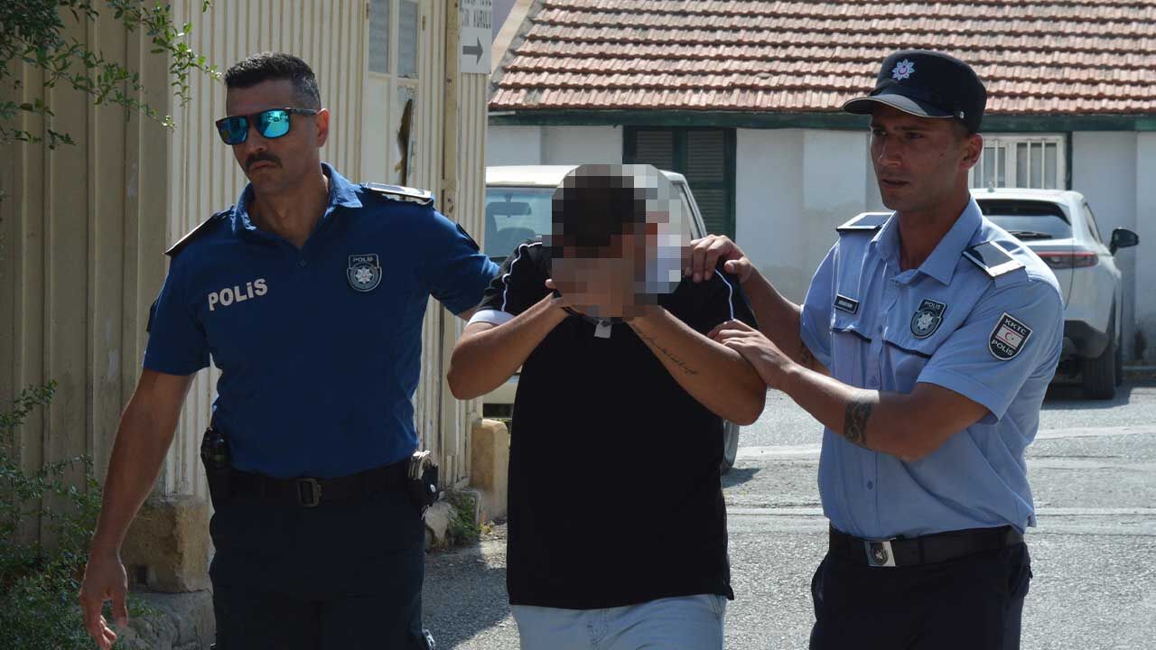 Trafikte Tabanca Görünümlü Çakmakla Tehdit!