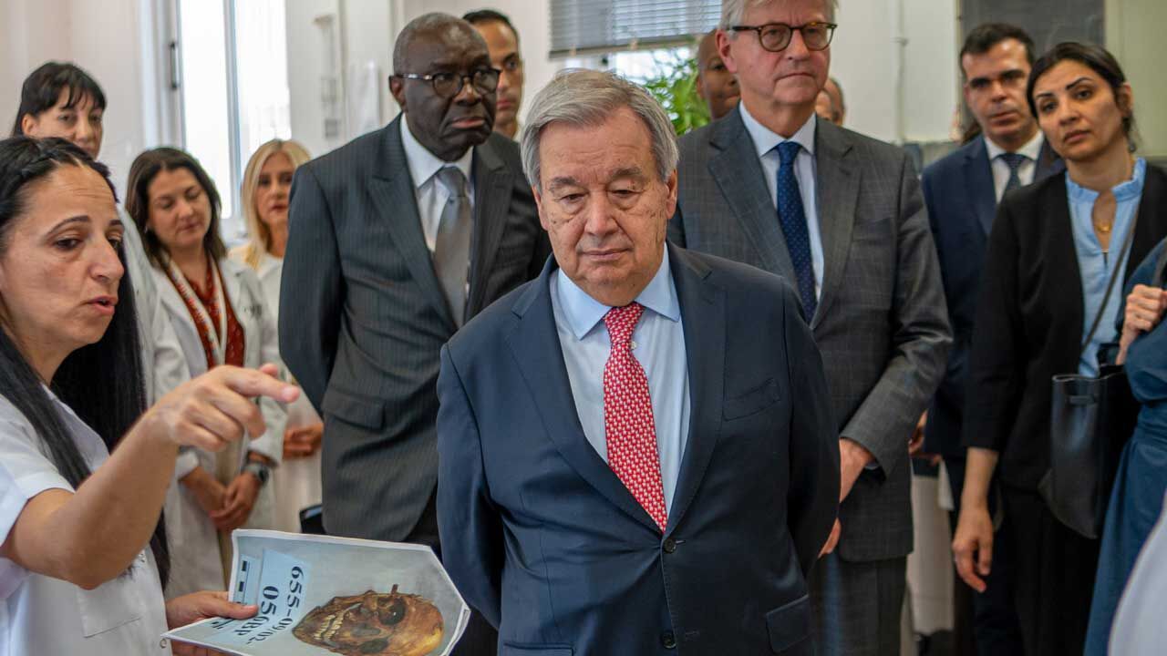 KŞK, Guterres’in Antropoloji Laboratuvarı’nı ziyaretini memnuniyetle karşıladı