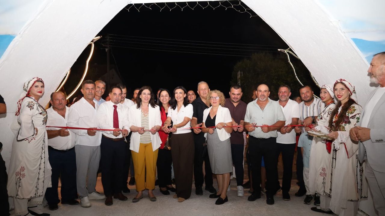 Yeniboğaziçi Pulya ve Uluslararası Halk Dansları festivalleri başladı
