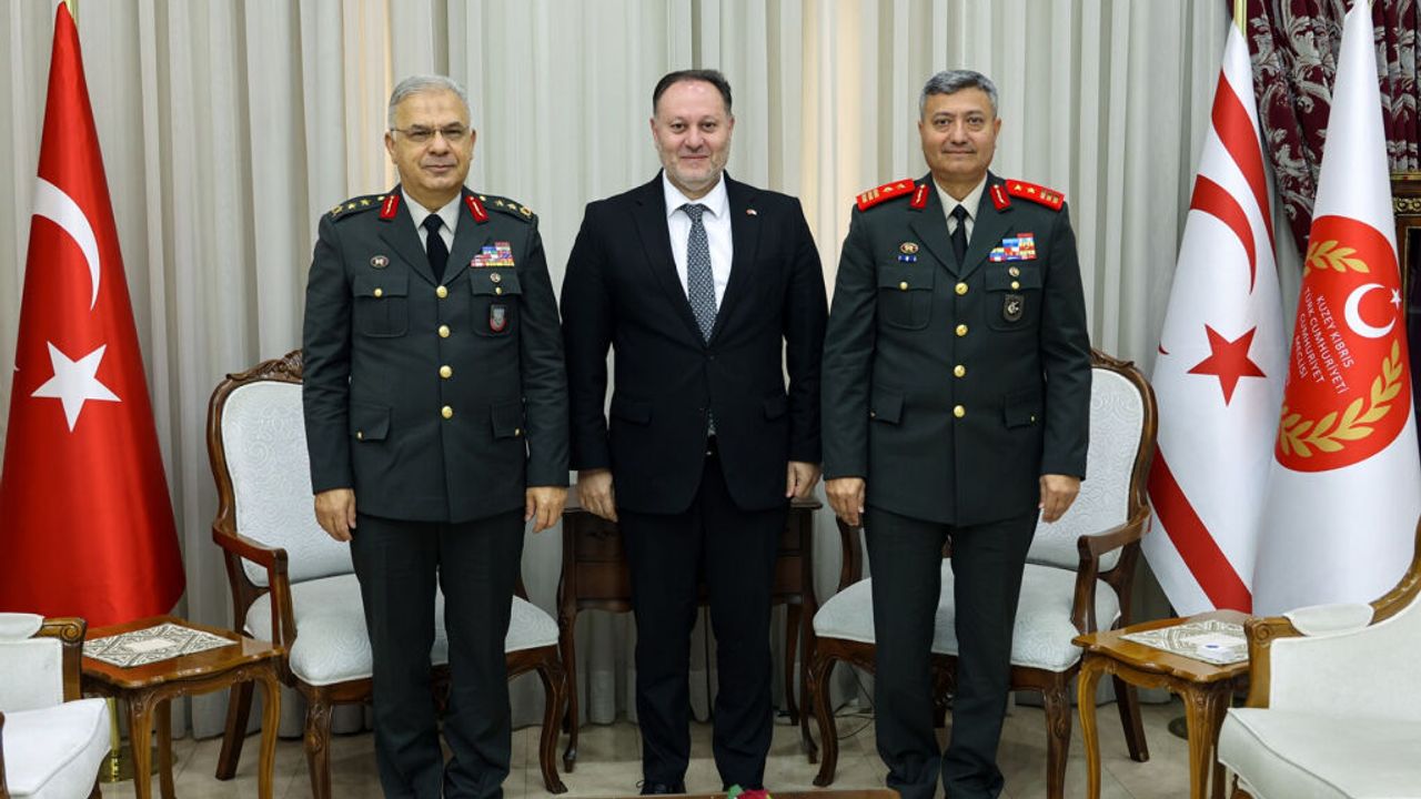 Öztürkler Korgeneral İnaltekin ile Tümgeneral Bilir’e görevinde başarılar diledi