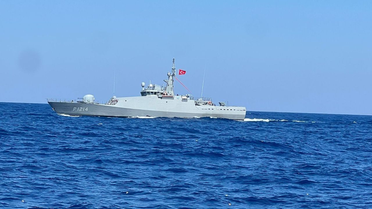 Arama-kurtarma çalışmaları gece de 13 gemi ve 2 helikopterle devam edecek