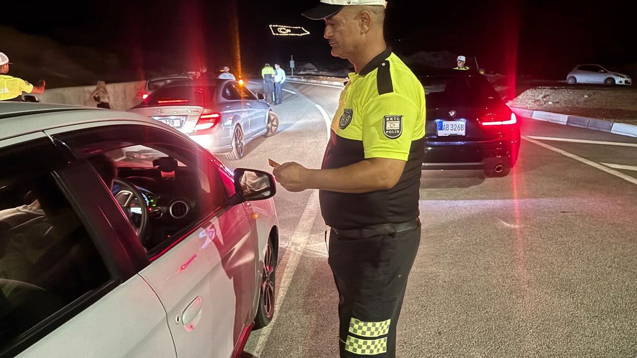 Trafikte 282 sürücü rapor edildi, 28 araç men edildi