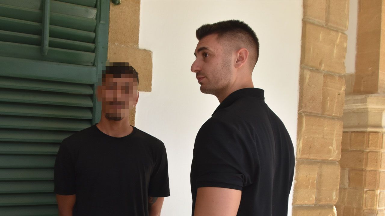 Şüpheli hareketleri ele verdi: Üzerinden ve odasından uyuşturucu çıktı