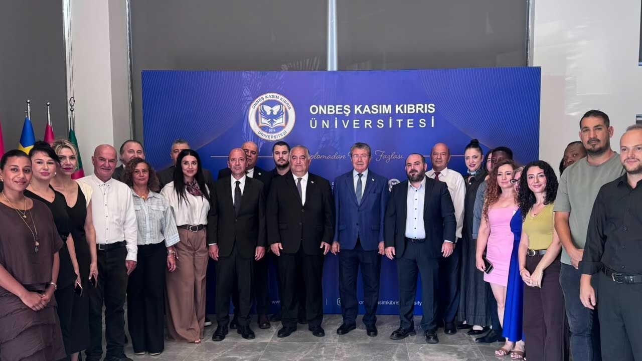 Başbakan Ünal Üstel, Onbeş Kasım Kıbrıs Üniversitesi’ni ziyaret etti