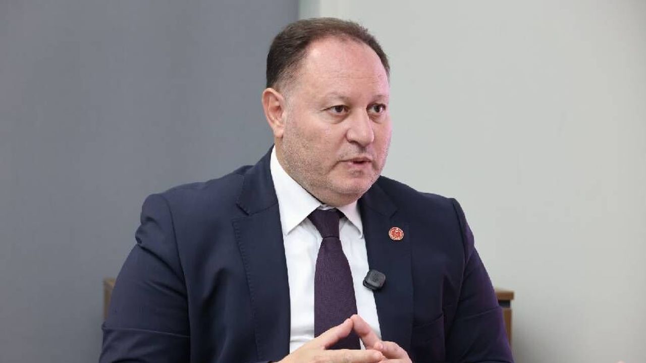 Öztürkler: AB ve BM silkinmeli, gerçekleri görmeli