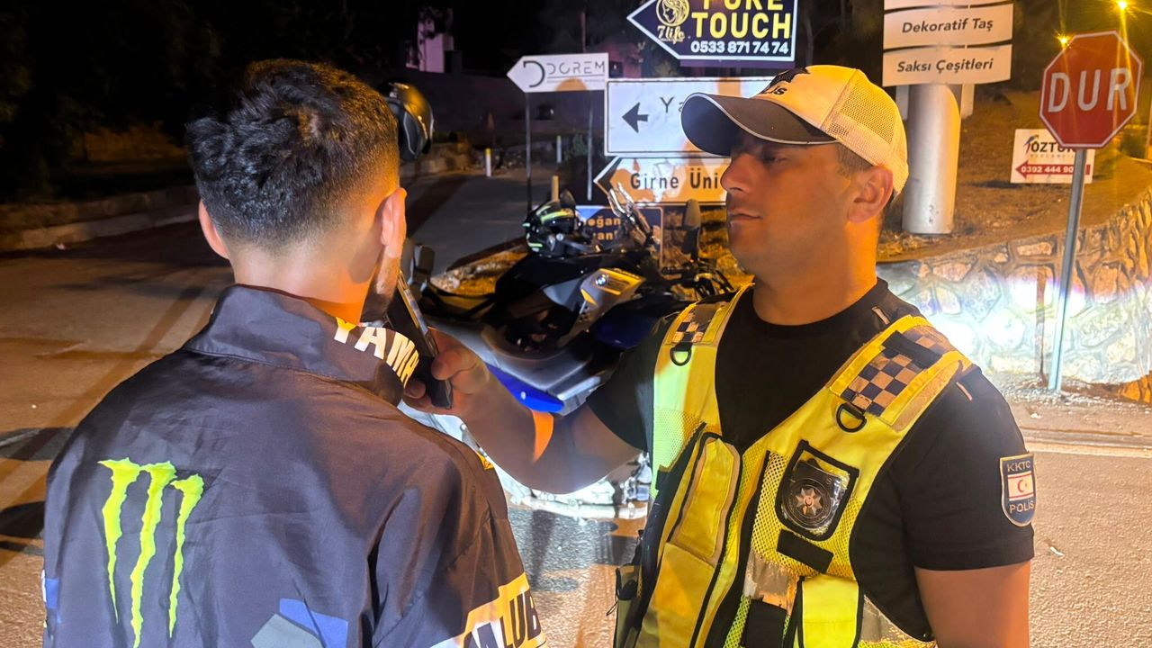Ülke genelinde trafik denetimleri: 359 sürücü rapor edildi