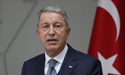 Hulusi Akar, İngiliz mevkidaşının davetlisi olarak Londra'ya gitti
