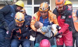 Hatay'da 2 yaşındaki çocuk 79 saat sonra kurtarıldı
