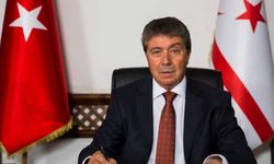 Başbakan Üstel, 23 Nisan Çocuk Bayramını kutladı!