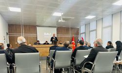 YÖDAK başkanlığında bahar dönemi eğitim süreciyle ilgili toplantı yapıldı