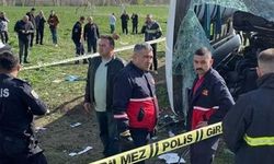 İşçi servisi devrildi: 3 kişi öldü, 31 kişi yaralandı