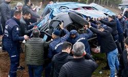 Zincirleme trafik kazası: 12'si asker 14 yaralı