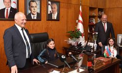 Meclis Başkanı Töre, 23 Nisan nedeniyle makamını Bade Çakır’a devretti