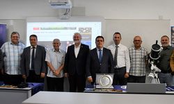 Vakıflar İdaresi, DAÜ Fizik Bölümü’ne teleskop bağışında bulundu