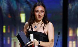 Merve Dizdar Cannes Film Festivali'nde en iyi kadın oyuncu ödülünü aldı