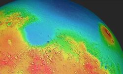 Mars'taki deprem Mars kabuğunun yer kabuğundan daha kalın olduğunu ortaya çıkardı 