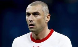 Burak Yılmaz futbolu bıraktığını açıkladı