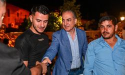 Ali Başman, Akova’da gençlerle bir araya geldi