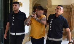 Ailesi Playstation almadı diye sinir krizi geçirdi, evi dağıttı!