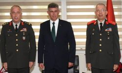 Görev süresi dolan komutanlardan Feyzioğlu'na veda ziyareti...