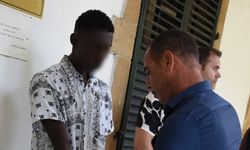 Üniversite öğrencisi sahte pasaportla yakalandı