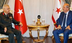 Cumhurbaşkanı Ersin Tatar, KTBK Komutanı Sebahattin Kılınç’ı kabul etti