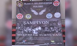 "Şampiyon Melekler Veleybol turnuvası" Alanya'da devam ediyor
