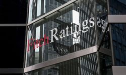 Fitch Türkiye’nin not görünümünü yükseltti...