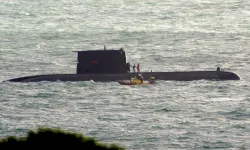 Dev dalga 3 denizaltı personelinin ölümüne neden oldu