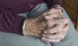 "Alzheimer riskini artıran en önemli etken yaşın ilerlemesidir"