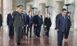 Berova: Türkiye Yüzyılı'na birlikte yürümenin engin gururunu yüreklerimizde hissediyoruz