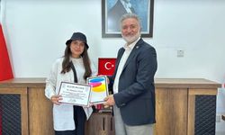 Evkaf Biliyorum Yarışması'nda büyük ödülün sahibi Hümeyra Tuğay oldu