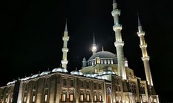 Ülke genelindeki bütün camilerde yarın Filistinliler için dua edilecek!