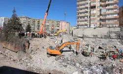 Diyarbakır'da 77 kişinin öldüğü binanın inşasında elverişsiz malzeme kullanılmış...