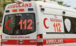 Ambulans çağırdı, sağlık görevlilerine saldırdı