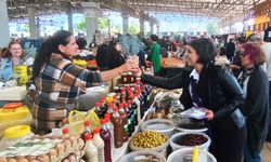 CTP Kadın Örgütü Mağusa İlçesi Gazimağusa çarşı ve pazar esnafını ziyaret etti