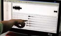 Yalova'daki deprem sonrası uyardı: Daha büyük depremlere hazır olun