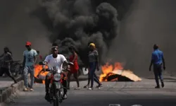 Haiti sokaklarında dehşet: Yüzlerce mahkum hapishaneden kaçtı