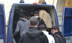 Karşıyaka Sahilinde bulunan 35 mülteci mahkemeye çıkarıldı!