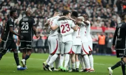 Galatasaray, Beşiktaş derbisinden tek golle lider çıktı!