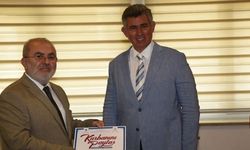 Feyzioğlu, “Kurbanını Paylaş, Kardeşinle Yakınlaş” programı çerçevesinde bağışta bulundu!