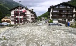İsviçre'deki sel felaketinde 70’i aşkın Kıbrıslı öğrenci bir köyde mahsur kaldı!