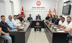 UBP Lefkoşa İlçesi Sarayönü’nde "Kan Verelim, Hayat Verelim" kampanyası düzenliyor