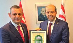 Tatar, New York’ta CHP Genel Başkanı Özgür Özel’i kabul etti