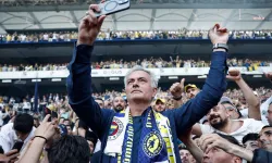 Fenerbahçe Teknik Direktörü Jose Mourinho ameliyat oldu