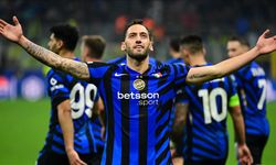 Hakan Çalhanoğlu, Inter'de kasım ayının futbolcusu seçildi