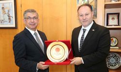 Öztürkler LAÜ’yü ziyaret etti
