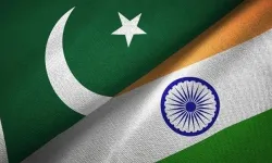 Hindistan, Pakistan'a füze saldırısı düzenledi