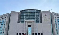 İBB'ye yönelik yolsuzluk soruşturmasında gözaltına alınan 20 şüpheli adliyede