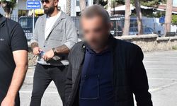 Arkadaşını rahatsız edenlere silah çekti!